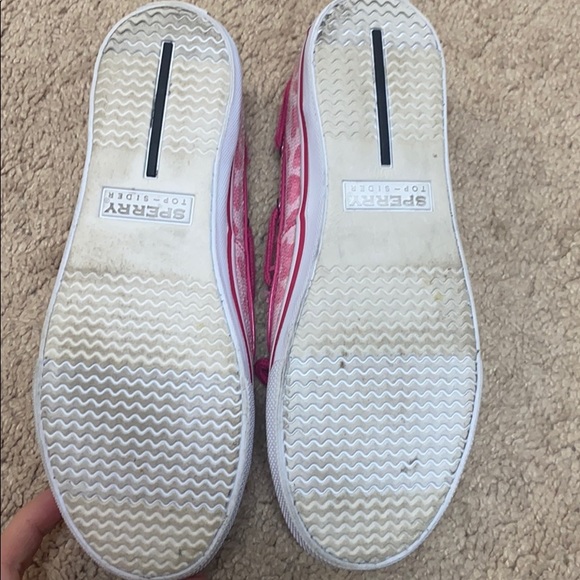 Shoes - Picture 5 of 7